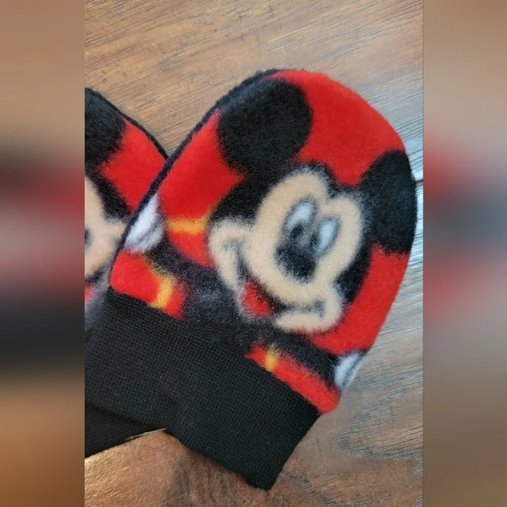 Mickey Mouse Disney Fleece Baby Mittens